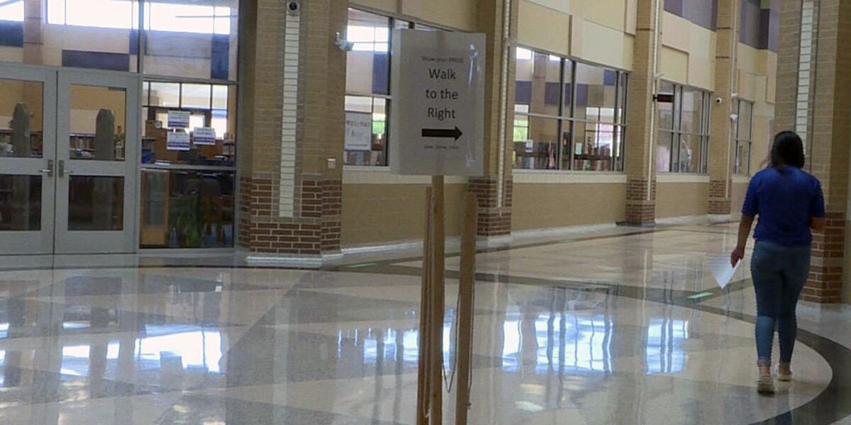 Waco Hundreds of students return to campus after temporary school closures