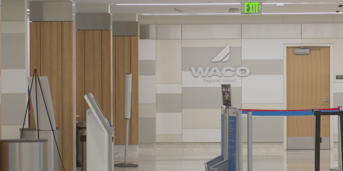 Government shutdown affects airports with travel delays, unpaid federal workers and possible future problems