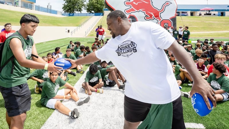 Waco high alum and current Las Vegas Raider Andrew Billings hosting a free football camp in Waco