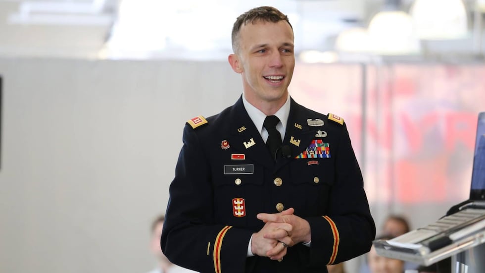 Chris Housel Purple Heart recipient celebrates Army promotion to LTC at Baylor Law ...