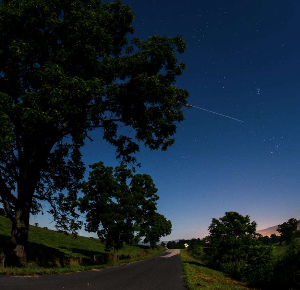 Timelapse of ISS Moving Across the Sky