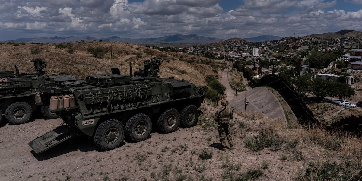 Illegal crossings along U.S.-Mexico border plummet to lowest annual level since 1970