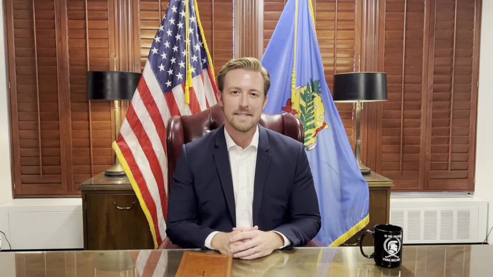 Oklahoma schools superintendent mandates students watch announcement of