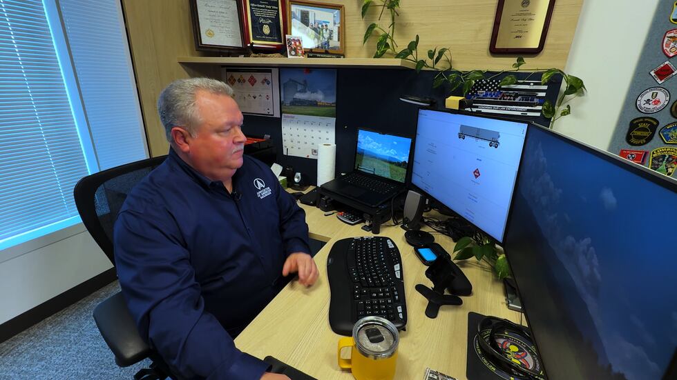 Andy Elkins with the Association of American Railroads demonstrates the desktop version of the...