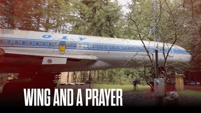 Boeing Home: Electrical engineer, former pilot turns retired Boeing 727 into an airplane home