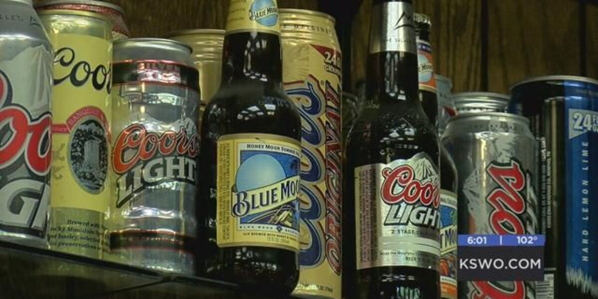 Texans can now legally buy alcohol before noon on Sundays