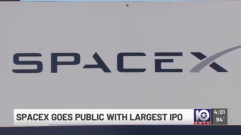 Daily 4: SpaceX goes public, official popcorn bucket for 'The Odyssey' revealed, and more.